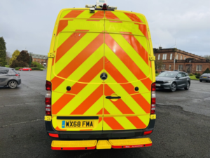 2018 Mercedes-Benz Sprinter 3.0 519 Cdi in Yellow — image 6