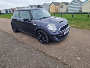 2012 MINI Hatch 1.6 Cooper S Hatch in Grey — image 2