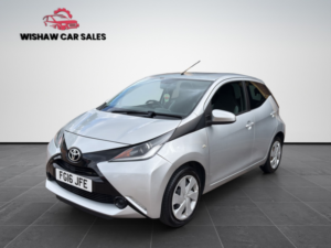 2016 Toyota Aygo 1.0 Vvt-I X-Play in Silver — image 3