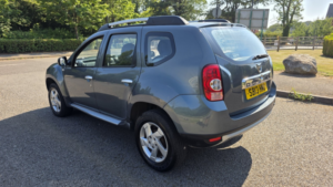 2013 Dacia Duster 1.5 Dci Laureate in Grey — image 5