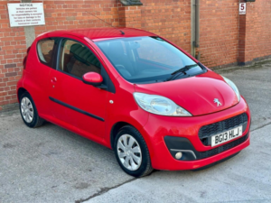 2013 Peugeot 107 1.0 12v Active Euro 5 3dr in Red — image 2