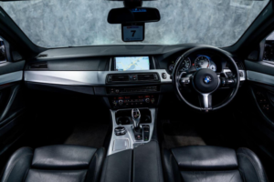 2016 BMW 5 Series 3.0 535d M Sport Auto Euro 6 (s/s) 4dr in Silver — image 2