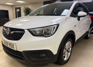 2019 Vauxhall Crossland X 1.2 Se SUV 5dr Petrol Manual Euro 6 (83 Ps) in White — image 2