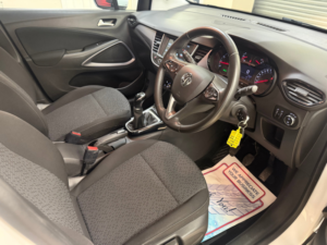 2019 Vauxhall Crossland X 1.2 Se SUV 5dr Petrol Manual Euro 6 (83 Ps) in White — image 5