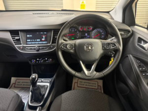 2019 Vauxhall Crossland X 1.2 Se SUV 5dr Petrol Manual Euro 6 (83 Ps) in White — image 6
