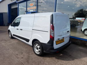 2022 Ford Transit Connect 1.5 230 Ecoblue Leader Panel Van 5dr Diesel Manual L2 Euro 6 100 Ps in White — image 5