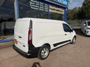 2022 Ford Transit Connect 1.5 230 Ecoblue Leader Panel Van 5dr Diesel Manual L2 Euro 6 100 Ps in White — image 6