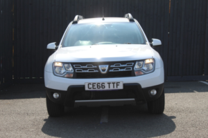 2016 Dacia Duster 1.5 Laureate Dci 110 4x4 in White — image 2