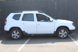 2016 Dacia Duster 1.5 Laureate Dci 110 4x4 in White — image 4
