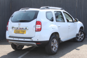 2016 Dacia Duster 1.5 Laureate Dci 110 4x4 in White — image 6