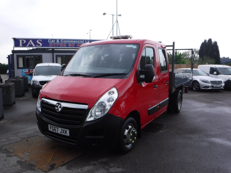 2017 Vauxhall Movano 2.3 Cdti 3500 Biturbo in Red — image 1