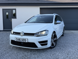 2016 Volkswagen Golf 2.0 Tsi Bluemotion Tech R in White — image 2