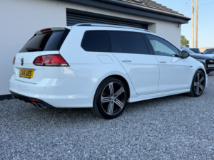 2016 Volkswagen Golf 2.0 Tsi Bluemotion Tech R in White — image 6
