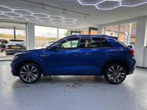 2020 Volkswagen T-Roc 1.5 Tsi Evo R-Line DSG Euro 6 (s/s) 5dr in Blue — image 3