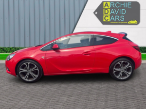 2017 Vauxhall Astra Gtc 1.4 I Turbo Limited Edition in Red — image 5