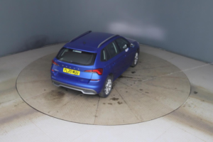 2020 Skoda Kamiq 1.5 Tsi Act Se Euro 6 (s/s) 5dr in Blue — image 6