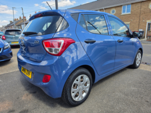 2016 Hyundai I10 1.0 S Hatchback 5dr Petrol Manual Euro 6 (66 Ps) in Blue — image 3