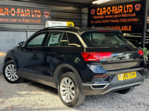 2019 Volkswagen T-Roc 1.0 Tsi Se in Black — image 6