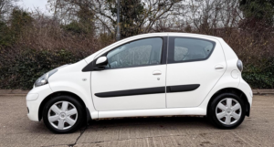 2012 Toyota Aygo 1.0 Vvt-I Ice Multimode Euro 5 5dr in White — image 6