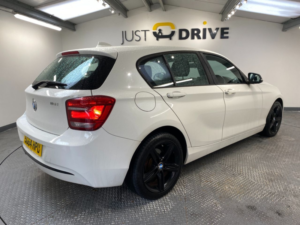 2014 BMW 1 Series 1.6 116i Sport Hatchback 5dr Petrol Manual Euro 6 (s/s) (136 Ps) in White — image 5