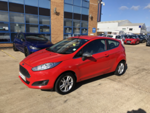 2014 Ford Fiesta 1.3 Zetec in Red — image 4