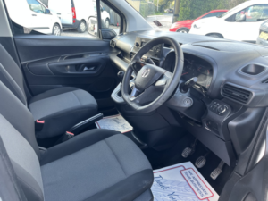 2019 Vauxhall Combo 1.6 Turbo D 2300 Edition in White — image 3