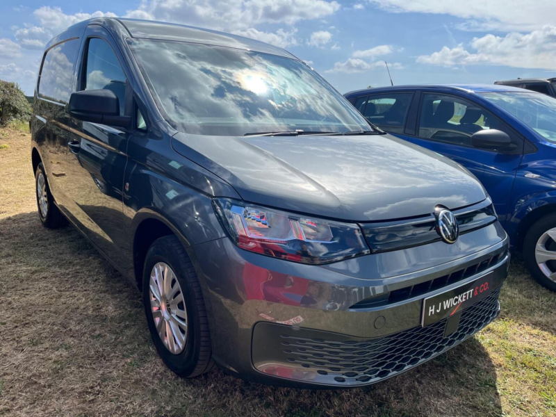2025 Volkswagen Caddy 2.0 Tdi C20 Commerce Plus Swb Euro 6 (s/s) 5dr in Grey — image 1