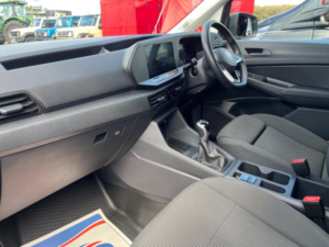 2025 Volkswagen Caddy 2.0 Tdi C20 Commerce Plus Swb Euro 6 (s/s) 5dr in Grey — image 4