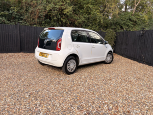 2013 Volkswagen Up! 1.0 Move Up! in White — image 3