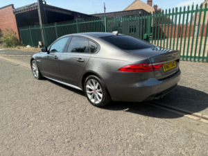 2018 Jaguar Xf 2.0d R-Sport Auto Euro 6 (s/s) 4dr in Grey — image 4
