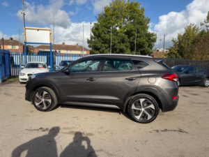 2015 Hyundai Tucson 2.0 Crdi Premium Auto 4WD Euro 6 5dr in Grey — image 4