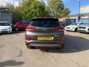 2015 Hyundai Tucson 2.0 Crdi Premium Auto 4WD Euro 6 5dr in Grey — image 5