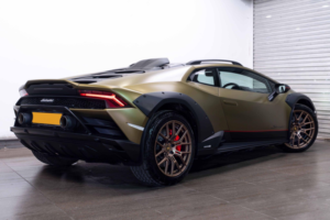 2024 Lamborghini Huracan 5.2 V10 Sterrato Ldf 4WD Euro 6 (s/s) 2dr in Green — image 2