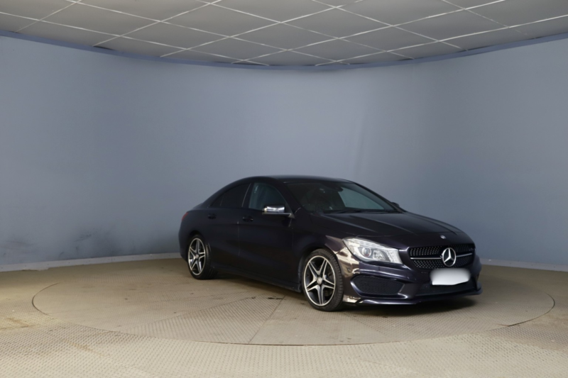 2013 Mercedes-Benz Cla 2.1 Cla220 Cdi Amg Sport in Purple — image 1