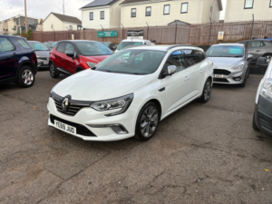 2019 Renault Megane 1.3 Tce Gt Line Sport Tourer 5dr Petrol Manual Euro 6 (s/s) (140 Ps) in White — image 5