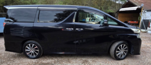 2015 Toyota Vellfire 2.5l Petrol-30 Series-Ulez/caz Pass-Free 40months Gold Warranty & 12months Aa Breakdown Cover. in Black — image 3