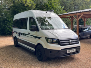 2023 Volkswagen Crafter Campervan Mwb 140ps 5 SEAT 4 Berth Off Grid Camper Van Euro6 in White — image 5