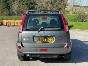 2006 Nissan X-Trail 2.5i Columbia 5dr in Grey — image 6