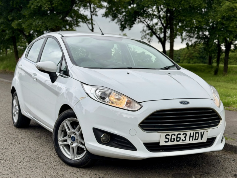 2013 Ford Fiesta 1.3 Zetec in White — image 1