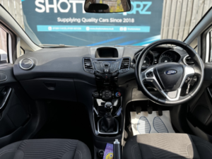 2013 Ford Fiesta 1.3 Zetec in White — image 3
