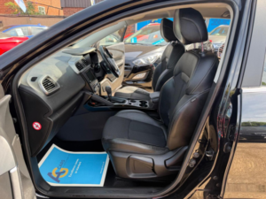 2017 Renault Kadjar 1.5 Dci Dynamique S Nav Edc Euro 6 (s/s) 5dr in Black — image 4