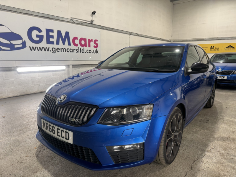 2016 Skoda Octavia 2.0 Tfsi Vrs in Blue — image 1