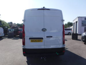 2025 Maxus Deliver 9 2.0 D20 L3 H2 in White — image 4