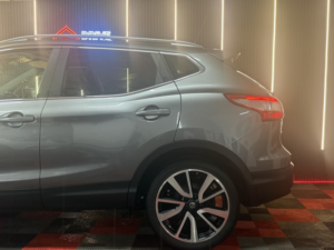 2015 Nissan Qashqai 1.5 Dci Tekna in Grey — image 6