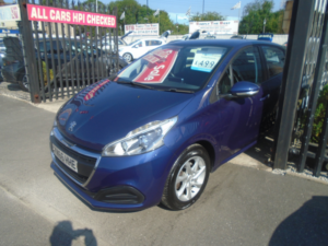 2017 Peugeot 208 1.2 Puretech Active Hatchback 5dr Petrol Manual Euro 6 (82 Ps) in Blue — image 3