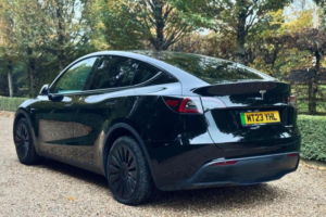 2023 Tesla Model Y (dual Motor) Long Range Auto 4wde 5dr in Black — image 6