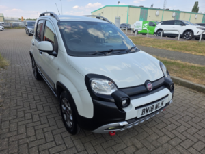2018 Fiat Panda 0.9 Panda Cross 0.9 Twinair 90hp Cross in White — image 2