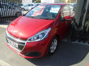 2016 Peugeot 208 1.6 Bluehdi Active Hatchback 5dr Diesel Manual Euro 6 (75 Ps) in Red — image 3