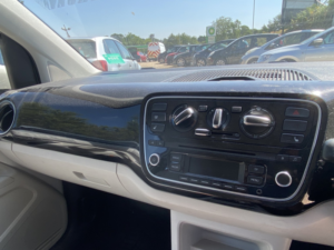 2014 Volkswagen Up! 1.0 High Up! in White — image 5