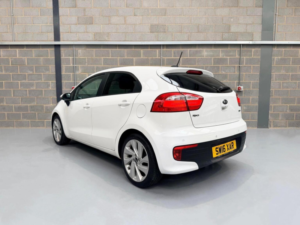 2016 Kia Rio 1.4 Ecodynamics 3 Euro 6 (s/s) 5dr in White — image 4
